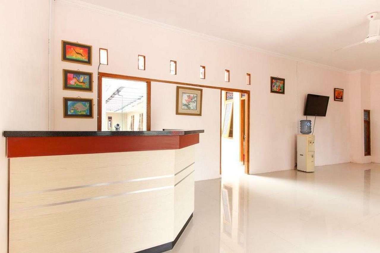 Reddoorz Near Balekambang Park Wisma tamu Surakarta (Solo)